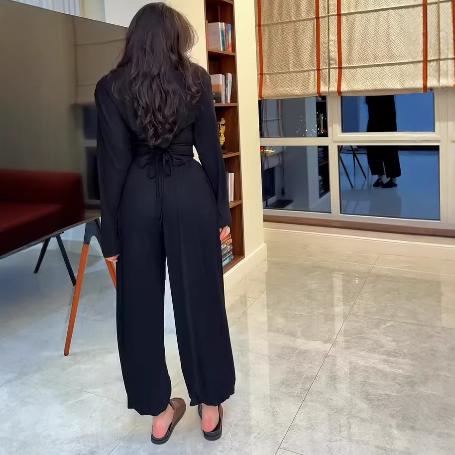 O넥 긴팔 뒷면 레이스업 숄더 패드 셔츠 스트레이트 팬 - Shoulder Pad Set In 리뷰 및 가격