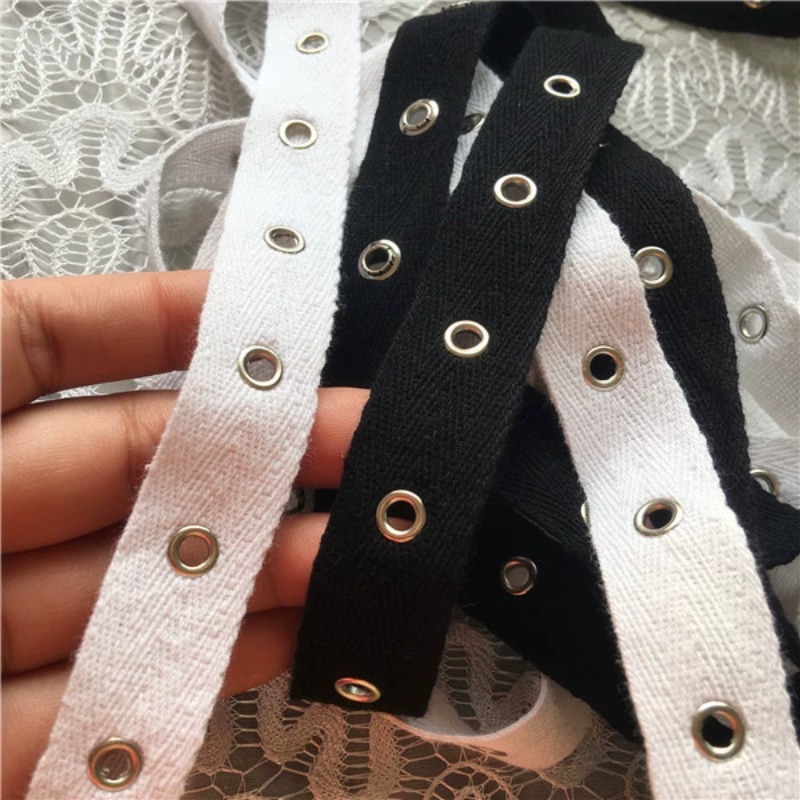 아일렛 금속 단추가 있는 흑백 면 웨빙, 트리밍 레이스 - Sewing Eyelet Fabric 리뷰 및 가격